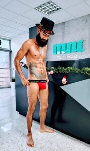 merry de Damian_Shakur  3 photos