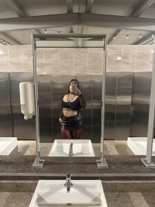 CUTEH0MICIDE Public Foto 3