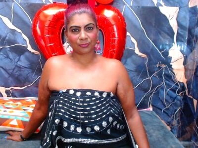 indianerotica69のBLK MIAの枚の写真