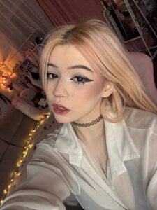 Lunar_Blush just me Foto 4