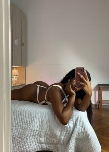 BeverlySteel White session 🤍 Pic 4