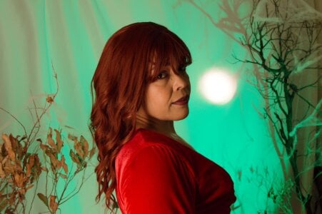 Abril_Beltran_ Come and let yourself be enchanted by me Foto