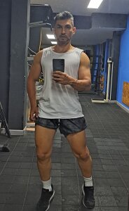 Gio_Linares Public Pic 6