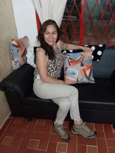 Carlaa-69 Public Photo 5