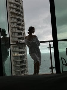 KikiWatson Public Pic