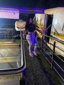 Samantha_Mont Public Pic 2