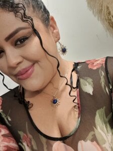 MelannieSimonsの6の 3枚の写真