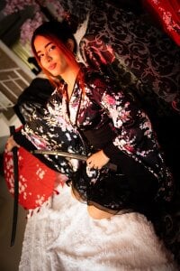 avrilwayneeyour japanese girl Bild 3