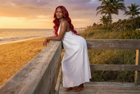 AdrianaVegga New Bilde 5