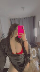 Georginav2 A little bit about mo🖤 Pic 3