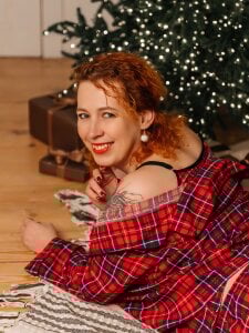 Evie_Berret Merry Christmas! Pic 3