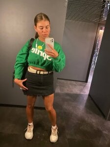 LeilaVixen Public Pic 2