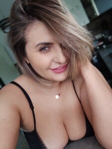 AnneKane Public Pic 6