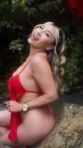 Amelia_LOV majestic mature woman Pic 4