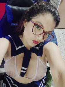 Jessica_ly90 💙⚓ Sailor Charm: Sailing in Style 🌊✨ Pic 3