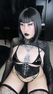 Angelabl0odborne 🦇 Billede 2