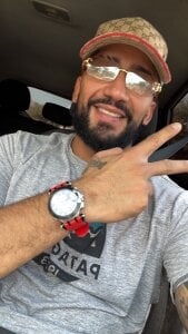 Santiago_hot19 Public Pic 4