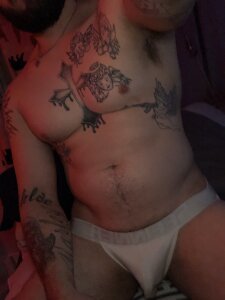 Loveatingfatpussynas: Public ( 2 фото)