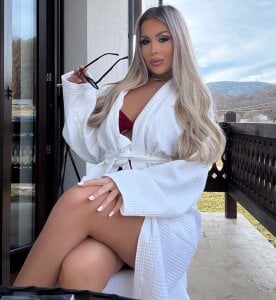 amiraroshen 🥰 Bilde