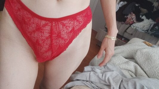 alalora09 Public Pic 2