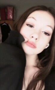 Nicole_Charm
