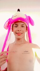 LatinsBoys18 Public Pic 3