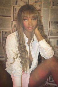 ahvi_ebony🌹🍷图片 5