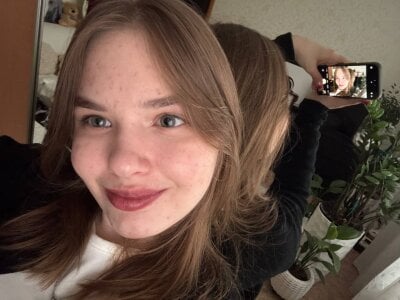 Saraa_BroownPublic Bild 2