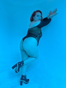 RoxieJackson I don't need words, my body already says it all Pic 7