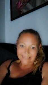 Firecrackerblondie00 Come play daddy! Pic 3