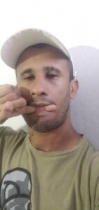 37tiko Belo garoto que acha Foto 