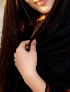 Idhika-Paul 🍁🍁🍁 Poză