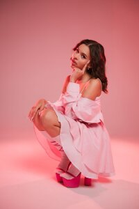 PollyLanders Wrapped in Pink Kuva 9