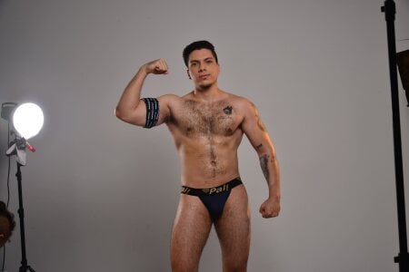 Noah_Swagger_ Hairy Pic 4