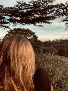 Arya_Bell Public Pic 4