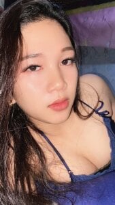 slut_clio Public Pic 2
