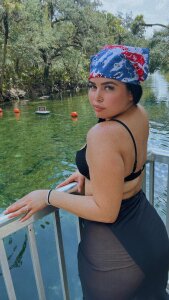 Mia_King01