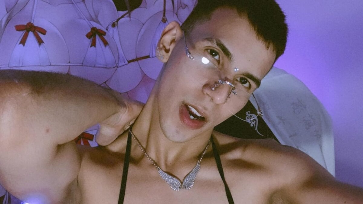 Angelicious_Boy 님의 트렌드 중인 사진  9746개