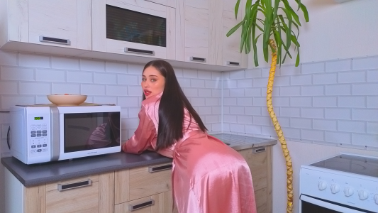 flirting in the kitchen de Sofia_Plump  2 Imagens