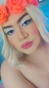 Brenda_Hotkis girld kiss Pic