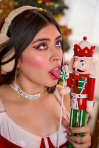 noah_and_rose ✨Christmas✨ Pic