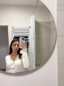 MableHort Getting Ready for Some Holiday Cheer 🎅🏼🎄 Pic 5