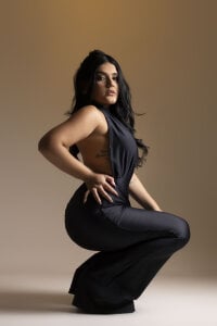 Maddysex_ Don't look too hard... you might fall in love with these curves. Pic 8