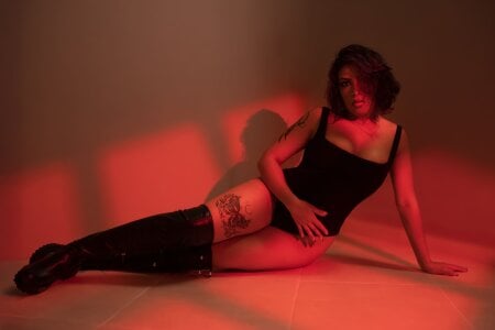 A little dominant de sara_zc  3 photos