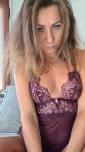 angela_88 Public Pic 6