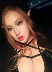 ElonaFox Public Pic 4