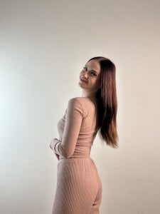 ValarieHallumsPublic图片 2