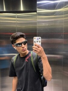 Eliassalvatore_ Public Immagine  2