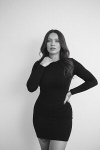 Selena_Grey_pm Public Pic 3