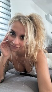 EmmaGracee_ Public Foto 9